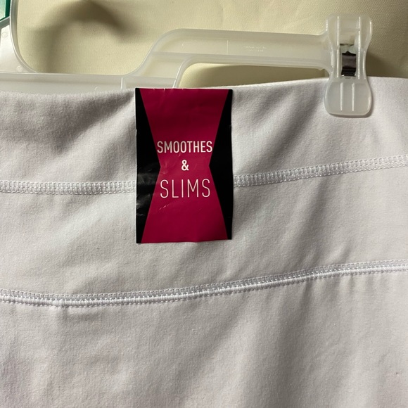 TeezHer Skort- control top, slimming - Picture 9 of 12